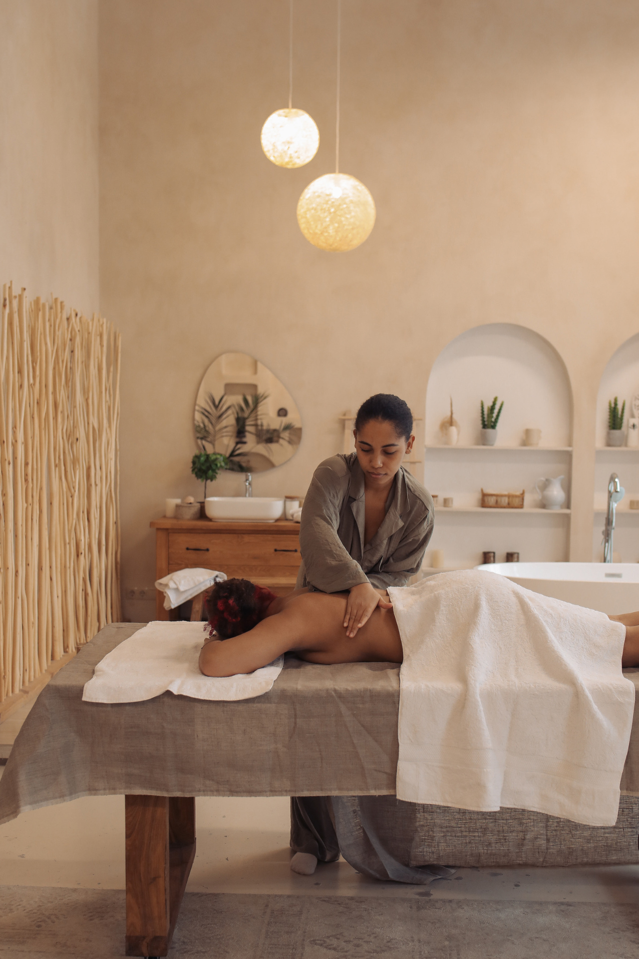 "Cool Estie Club" Crew Neck – Sand Beige